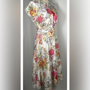 Gibson Latimer Floral Fully Lined Midi Dress Size Medium